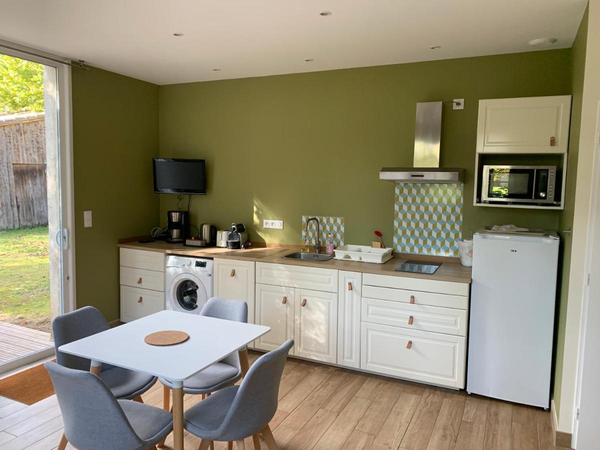 Domaine De La Sabliere Bed & Breakfast Thiviers Bagian luar foto